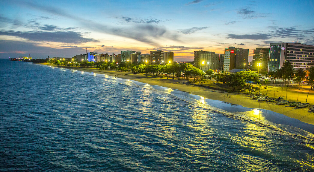 Praia de Ponta Verde, litoral norte de Maceió.