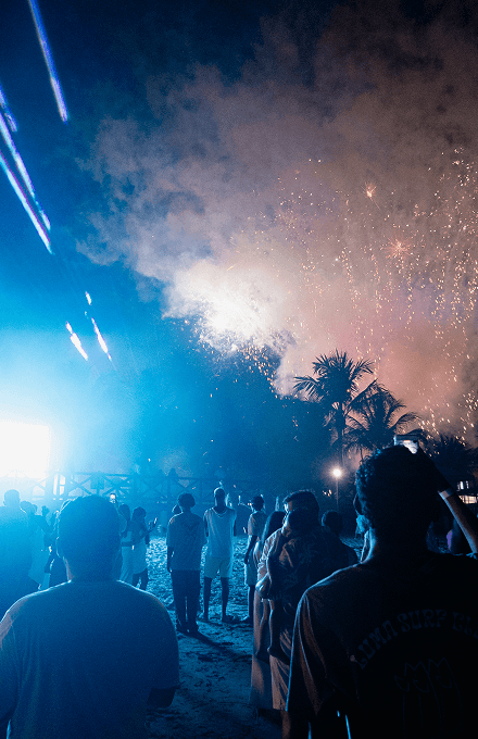Praia de Ipioca repleta de hóspedes durante o reveillon do Salinas Maceió.