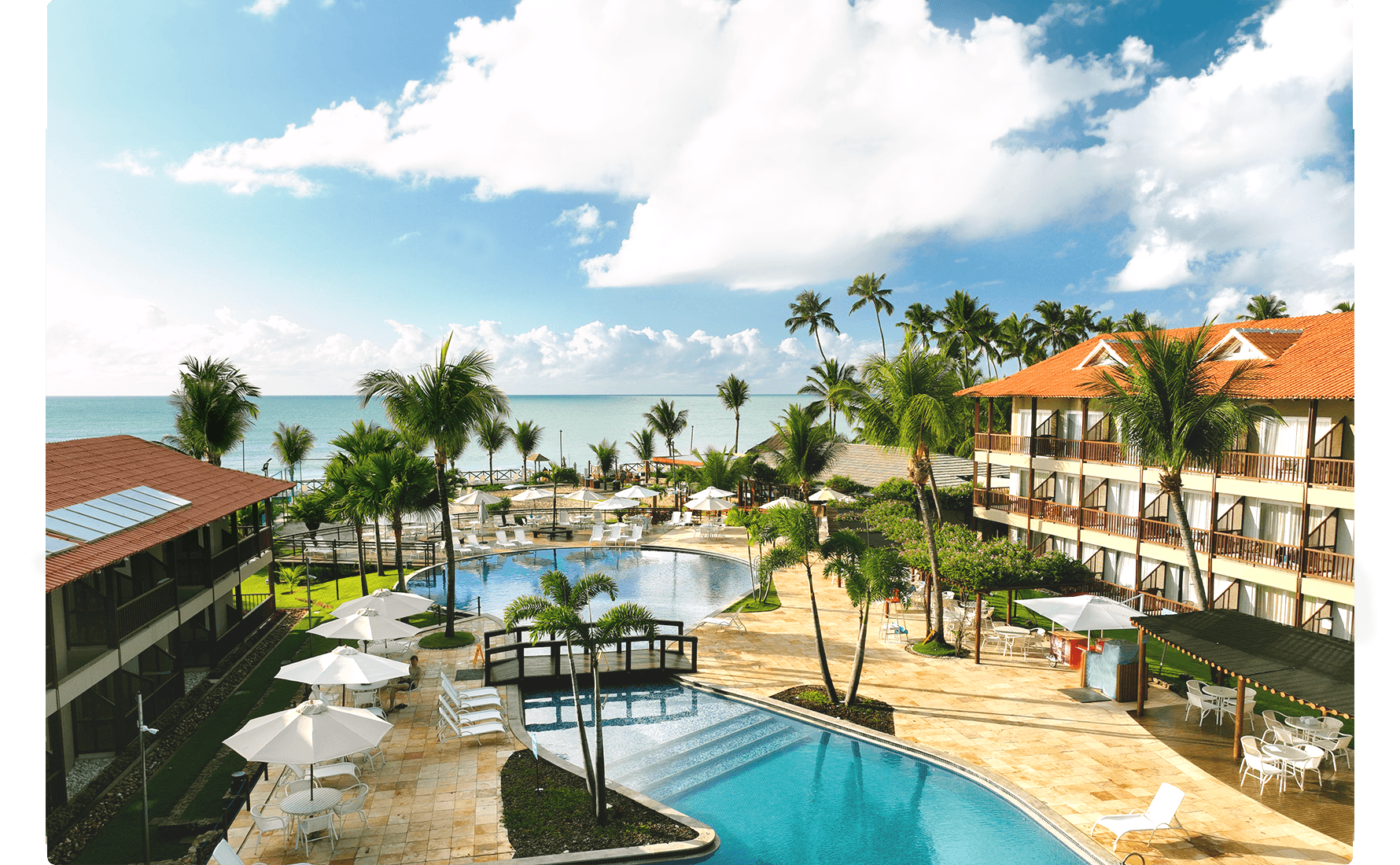 Foto de um casal com uma criança