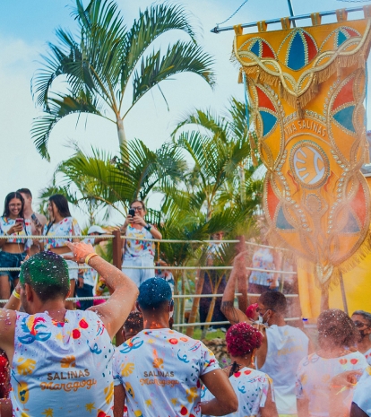 Palco de atrações especiais do Carnaval no Salinas Maragogi.